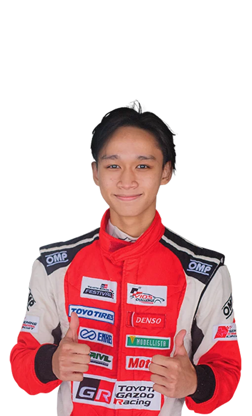 32 Mika Hakimi