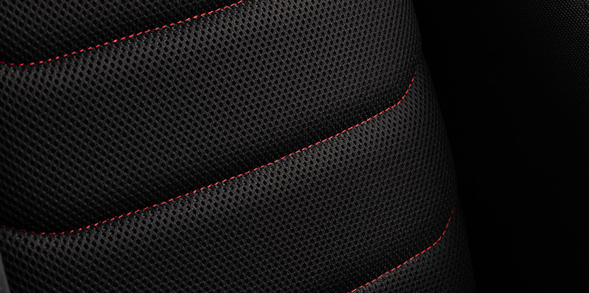 BREATHABLE COMFORT FOR LONG SESSIONS